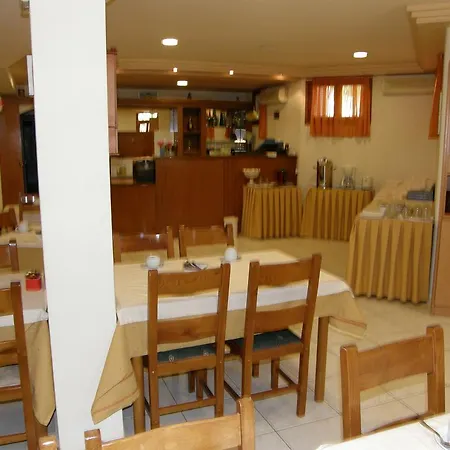 梅吉姆酒店